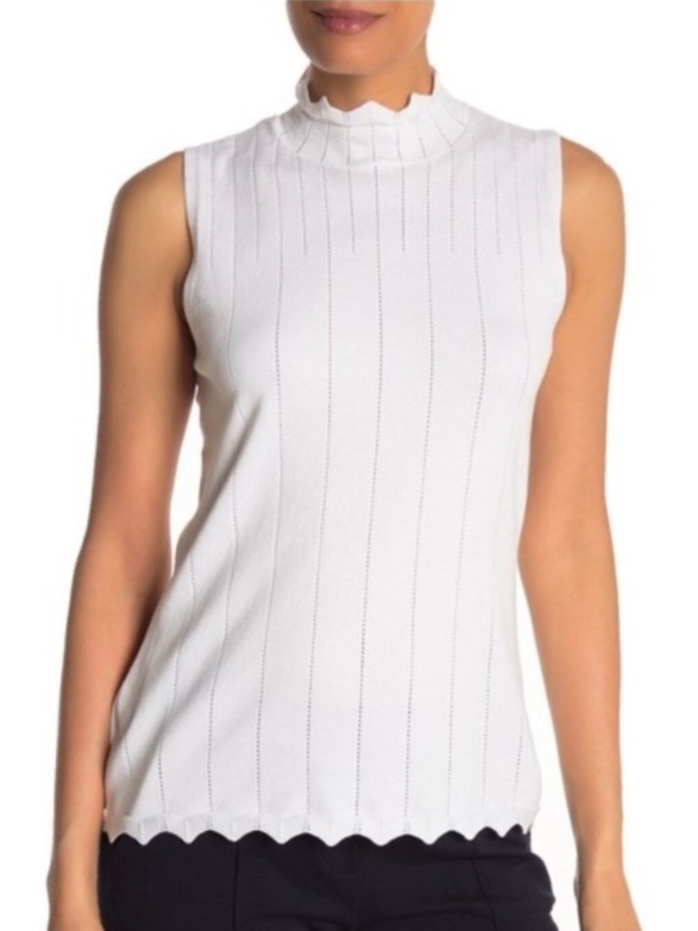 Devotion by Cyrus White Scalloped Mock Neck Sleeveless Top small